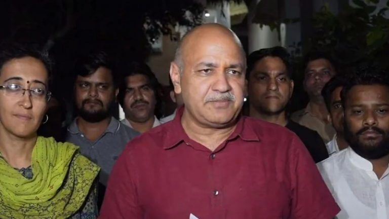 ‘AAP छोड़ दो, CM बना देंगे’: दारू घोटाले में पूछताछ के बाद मनीष सिसोदिया का नया शिगूफा, CBI ने कहा- बयानों की जाँच के बाद लेंगे एक्शन