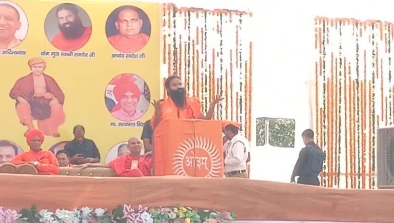 सलमान खान ड्रग्‍स लेता है, शाहरुख का बेटा ड्रग्‍स के कारण जेल गया… एक्ट्रेस लोग का तो भगवान ही मालिक: बाबा रामदेव