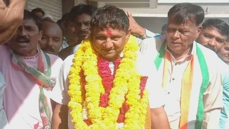 ‘मुस्लिम ही अब पार्टी को बचा सकते हैं’: गुजरात के कॉन्ग्रेस उम्मीदवार का वीडियो वायरल, कहा- आपसे BJP ने तीन तलाक और हज सब्सिडी छीन ली, हम आपकी रक्षा करेंगे