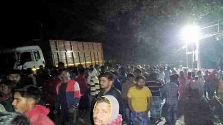 शराबबंदी वाले बिहार में नशे में धुत ट्रक ड्राइवर ने पूजा कर रहे लोगों को रौंदा, 6 बच्चों समेत 15 मरे: पुणे-बेंगलुरु हाइवे पर भी 48 गाड़ियाँ भिड़ी