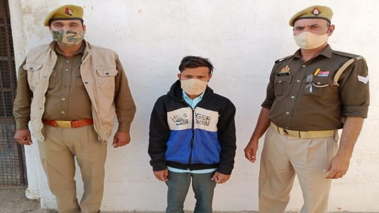 दलित नाबालिग लड़की का सुहैल ने स्कूल से किया अपहरण, जंगल में बंधक बनाया: FIR के बाद गिरफ्तार, खेत में मिले बच्ची का बैग और अंडरगार्मेंट्स