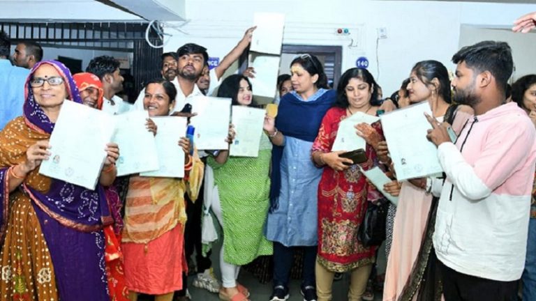 PAB से गुजरात आए हिंदुओं और अन्य अल्पसंख्यकों को मिलेगी नागरिकता, मोदी सरकार का फैसला: 1955 का अधिनियम बना आधार