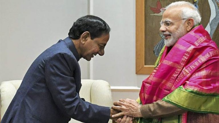 ‘सीएम KCR को निमंत्रण नहीं भेजा गया’: PM मोदी के तेलंगाना में यूरिया संयंत्र का उद्धाटन को लेकर सत्ताधारी TRS की राजनीति, मंत्रालय ने खोली पोल
