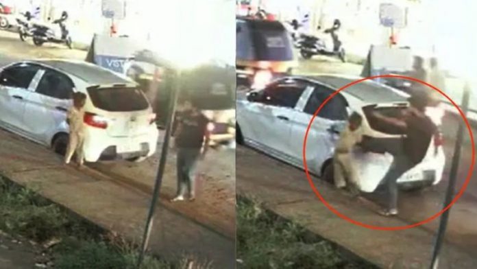 केरल में बच्चे को लात मारने का वीडियो