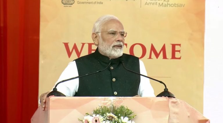 ‘इस जन-सैलाब को देख कर हैदराबाद में कुछ लोगों को नींद नहीं आएगी’: PM मोदी ने तेलंगाना को दी ₹10000 करोड़ के परियोजनाओं की सौगात