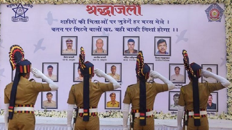 26/11 जब 3 दिनों तक पाकिस्तानी आतंकवादियों के हाथ में ‘बंधक’ थी मुंबई: बलिदानियों को 14वीं बरसी पर राष्ट्र का नमन