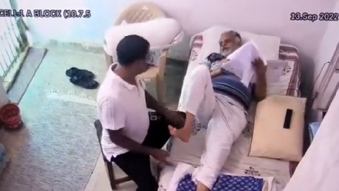 जेल में सत्येंद्र जैन