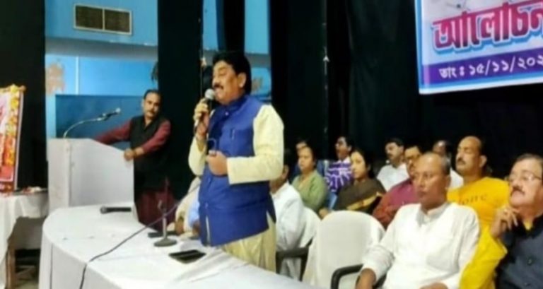 ‘जो TMC सपोर्टर, उनका ही वोटर लिस्ट में हो नाम’: ममता बनर्जी के MLA ने पश्चिम बंगाल में ‘बांग्लादेशी घुसपैठियों’ को मतदाता बनाने का दिखाया रास्ता