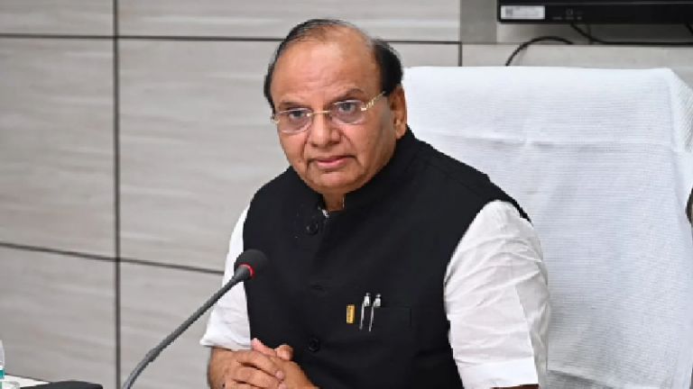 दिल्ली वक्फ बोर्ड के पूर्व CEO एसएम अली पर होगी कार्रवाई, LG ने गृह मंत्रालय से की सिफारिश: अमानतुल्लाह खान के इशारों पर लिए थे अवैध फैसले