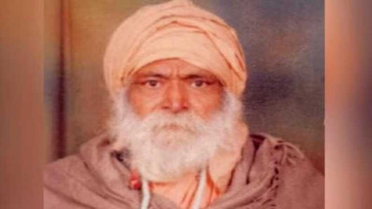 हिन्दू नेता और डेरा अनुयायी के बाद पंजाब में अब महंत की हत्या: धारदार हथियार से किए गए कई वार, कुटिया के पास मिला शव