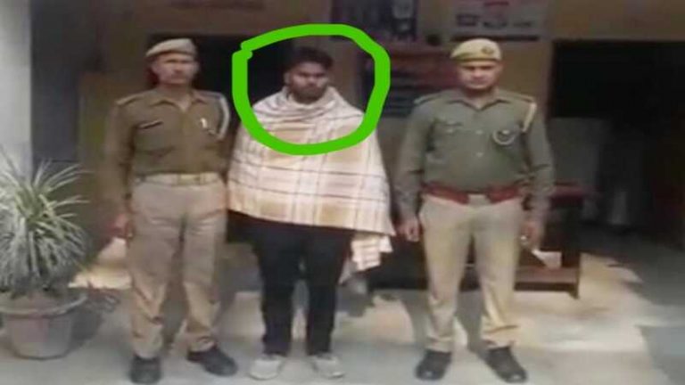 मदरसे में छात्रा से 2 महीने से रेप कर रहा था मौलवी, मार कर लाश नहर में फेंकने की धमकी: उधर दिल्ली की मस्जिद में मौलाना ने छात्रा से किया छेड़छाड़