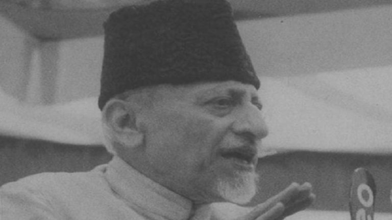 अब्बा बनाना चाहते थे पीर, नेहरू ने बना दिया शिक्षा मंत्री: किताबों से मिटाई मुगलों की बर्बरता, तुष्टिकरण का पाठ पढ़ा हिंदुओं को किया शर्मिंदा