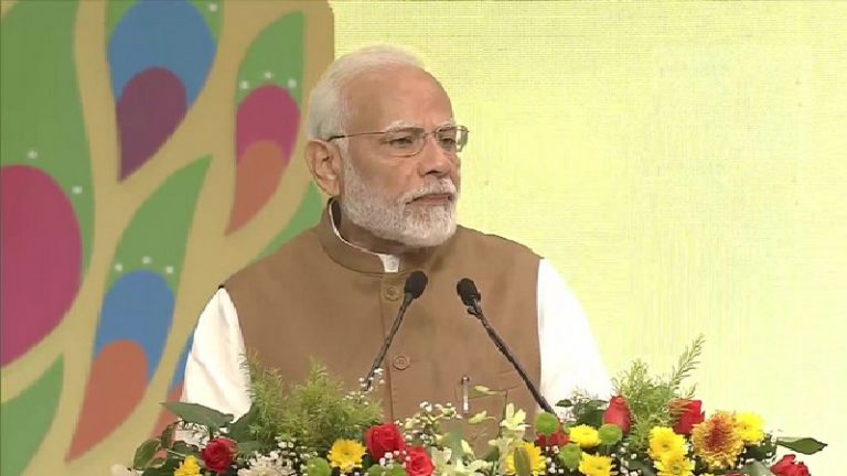 बिना नाम लिए PM मोदी ने पाकिस्तान को चेताया: आतंकवाद को खत्म करने जुटे दुनिया भर के देश, पड़ोसी इस्लामी मुल्क को नहीं भेजा न्योता