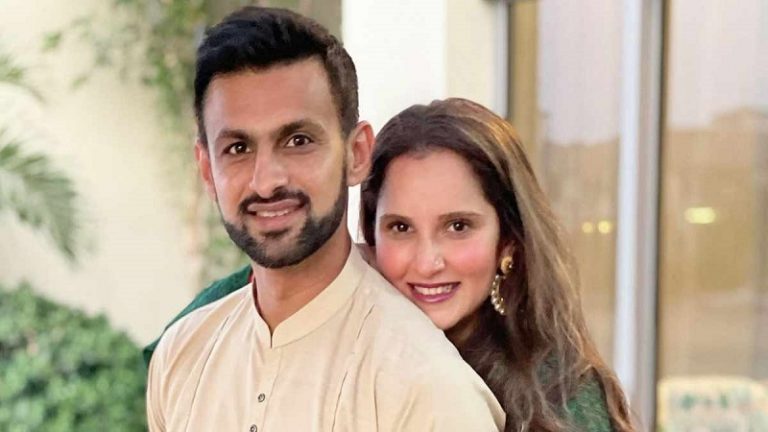 ‘टूटे हुए दिल कहाँ जाते हैं… अल्लाह’: सानिया मिर्जा का पोस्ट, शोएब मलिक से 12 साल बाद तलाक लेने की अटकलें