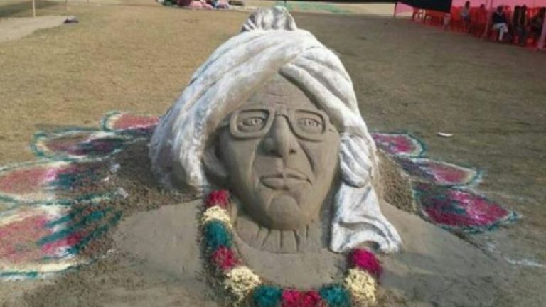 पलायन से जूझते बिहार में आधी रात को रोती-कलपती स्त्रियों की आवाज़ बना जो ‘महानायक’… राम से शुरू हुई एक गरीब की यात्रा, जो बन गई इतिहास