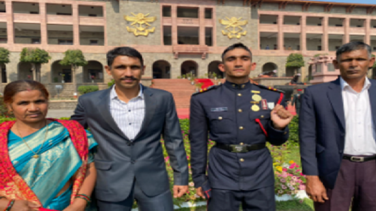 सेना के लिए छोड़ी IIT, दीवारों को इंटरव्यू दिया: NDA में गोल्ड पाने वाले गौरव यादव की कहानी, परिवार ने कहा- हमें मानसिक स्थिति को लेकर चिंता होती थी