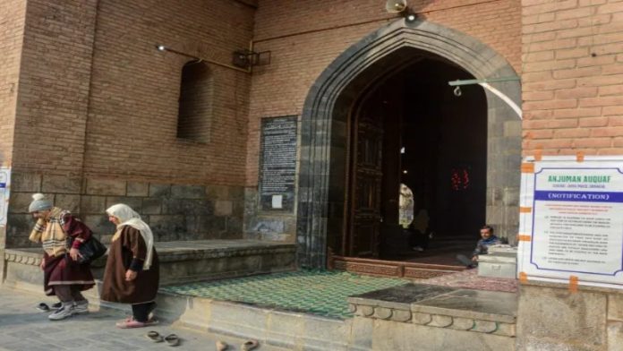 जामिया मस्जिद श्रीनगर
