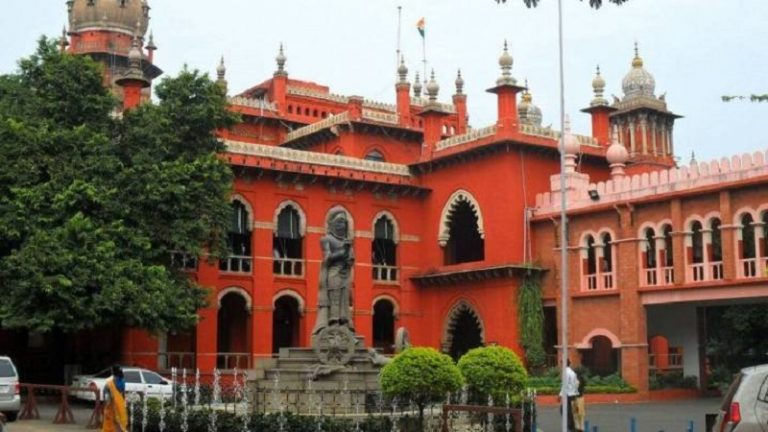 धर्म बदलकर बन गया अकबर, जाति का लाभ देने से हाई कोर्ट का इनकार: जातीय रैली पर भी नोटिस, पूछा- क्यों न लगे रोक