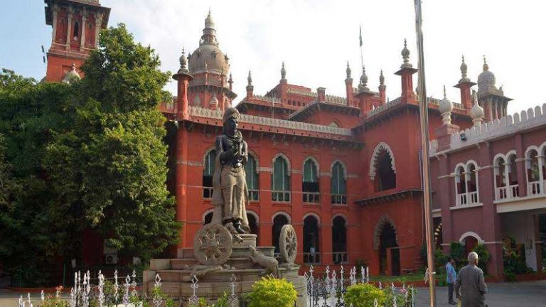 धर्मांतरण कर परिवार सहित बन गया मुस्लिम, फिर पूर्व जाति के आधार पर चाहता था सरकारी नौकरी: HC ने रद्द की याचिका, कहा – वापस लौटने पर ही…