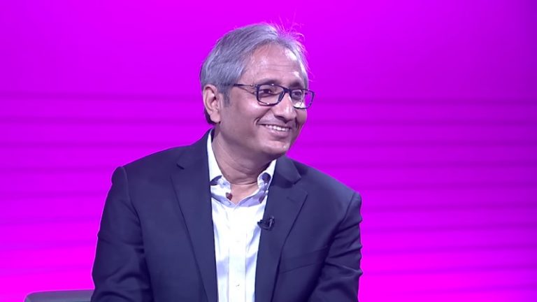 माना कि तू खुद से खुदा हुए जा रहा है, पर इश्क में शहर होना नहीं है लोकसभा में उनके सामने खड़े होना