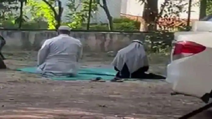 वडोदरा यूनिवर्सिटी, नमाज, गुजरात