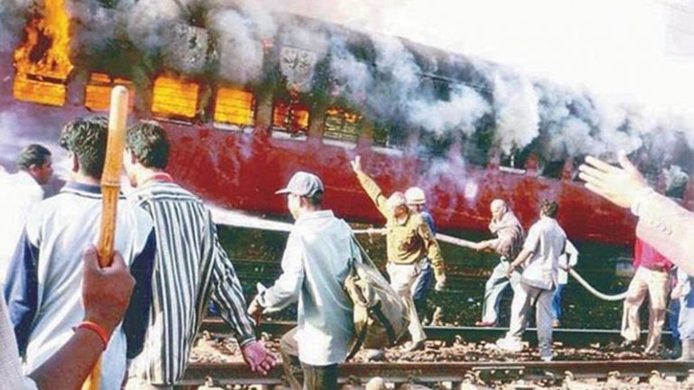 जिसने 59 हिंदुओं को जिंदा जलाया, उस रफीक हुसैन भटुक को उम्रकैद: गोधरा कांड के बाद 19 साल फरार था यह दंगाई