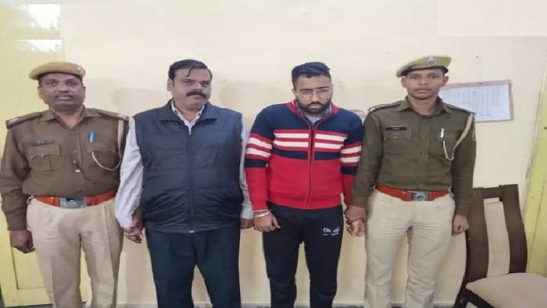 छात्रा को पहले फेल किया, फिर पास करने के लिए सेक्स का डाला दबाव: राजस्थान का प्रोफेसर पकड़ा गया, छात्र को बना रखा था दलाल
