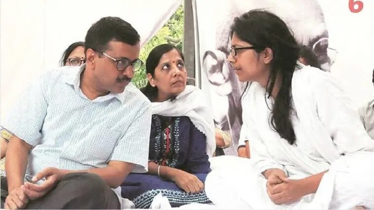 ‘1 साल में 87 लोगों की भर्ती, 20 का AAP से संबंध’ : DCW में अवैध नियुक्तियों को लेकर स्वाति मालीवाल पर शिकंजा कसा, दिल्ली कोर्ट ने आरोप तय करने का दिया आदेश
