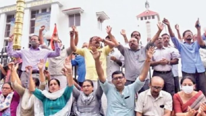 केरल 'होली मास' प्रक्रिया