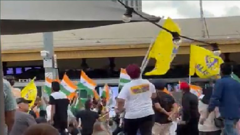 शांति से तिरंगा यात्रा निकाल रहे थे हिंदू, खालिस्तानियों ने तलवार लेकर किया हमला: ऑस्ट्रेलिया में बढ़ रहीं हिंदू विरोधी गतिविधियाँ, मंदिरों पर हुए थे हमले