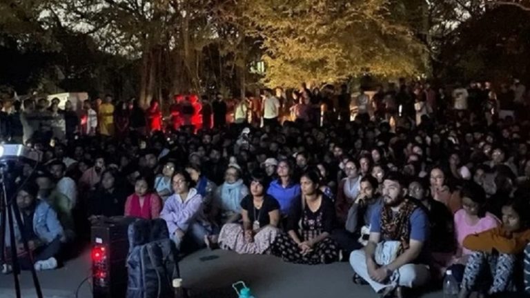 BBC की प्रोपेगेंडा डॉक्यूमेंट्री पर दिल्ली से पुदुच्चेरी तक बवाल काट रहे वामपंथी, ABVP ने हैदराबाद यूनिवर्सिटी में दिखाई कश्मीर फाइल्स