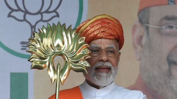प्रधानमंत्री नरेंद्र मोदी, PM