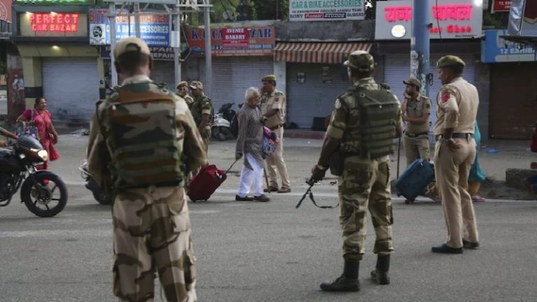 जहाँ 4 हिन्दुओं को आधार कार्ड देख कर मार डाला, वहाँ अब बम धमाके में बच्चे की मौत: जम्मू कश्मीर के राजौरी में लगातार दूसरे दिन आतंकी वारदात