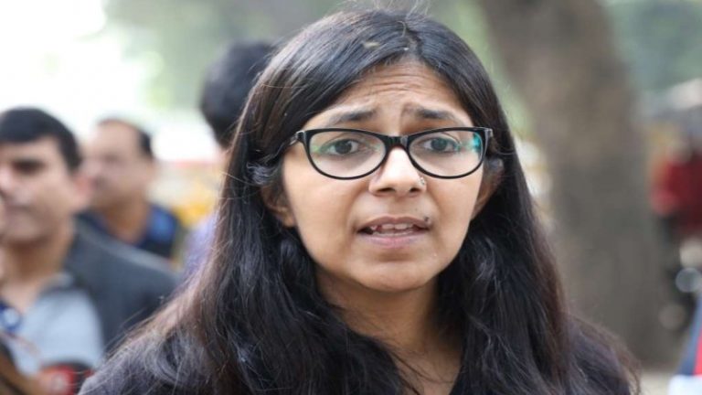 DCW अध्यक्ष स्वाति मालीवाल को 15 मीटर तक घसीटा: नशे में धुत था कार चालक, AIIMS के बाहर हुई छेड़छाड़ की घटना