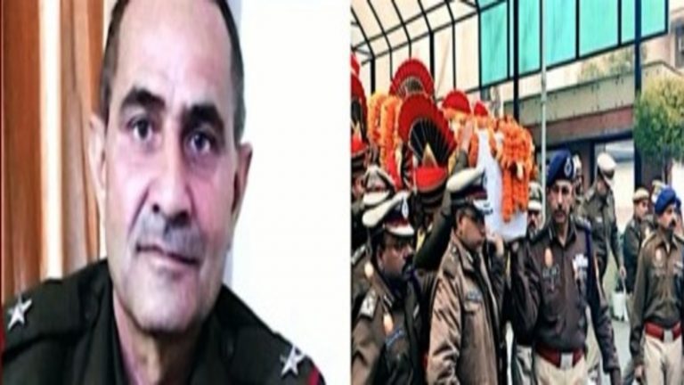 शम्भू दयाल को चाकू मार रहा था अनीस तो तमाशबीन बने थे लोग, मौत के बाद पुष्प वर्षा: 30 साल दिल्ली पुलिस में दी सेवा, कमिश्नर ने दिया कंधा