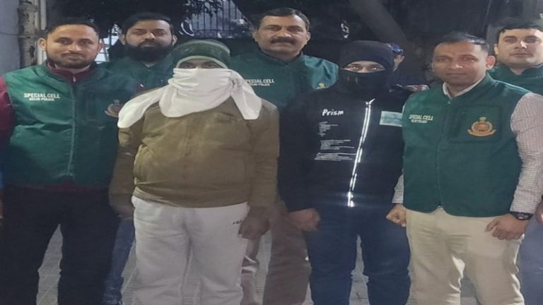 कतर से पैसा, पाकिस्तान से हथियार… दिल्ली पुलिस को 4 और आतंकियों की तलाश: 14 दिन की रिमांड में हिंदू को काटने वाले दोनों आतंकी
