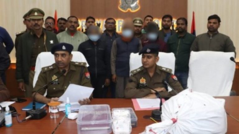 इस्लाम की तारीफ, हिंदू ग्रंथों की गलत व्याख्या: माघ मेले में हिंदूविरोधी सामग्री बेचने पर मदरसा टीचर समेत 3 गिरफ्तार, UAE से आती थी फंडिंग