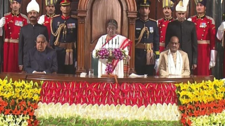 ‘एक तरफ अयोध्या धाम का निर्माण, दूसरी तरफ हर जिले में मेडिकल कॉलेज’: बजट सत्र में बोलीं राष्ट्रपति द्रौपदी मुर्मू – हमें करना है नए युग का निर्माण