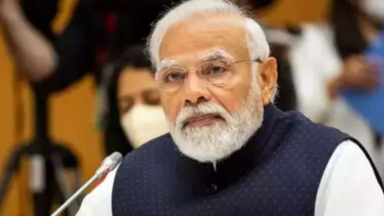 मोदी सरकार में 50000 Km राजमार्गों के निर्माण से एक दशक में ऐसे 43% बढ़ गई ‘NLT’, ISRO की तस्वीर से समझें कैसे प्रकाशमान हो रहा है भारत