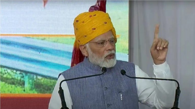 ‘बॉर्डर पर सड़क बनाने से डरती थी कॉन्ग्रेस’: PM मोदी ने किया देश के सबसे लंबे एक्सप्रेसवे का उद्घाटन, राजस्थान के इन जिलों को होगा बड़ा फायदा