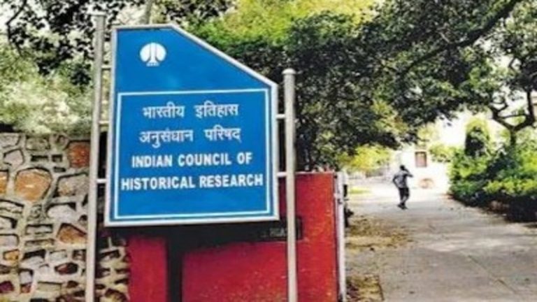 भारत माता से लेकर PM मोदी की फोटो हटाई, बंद हुआ रोज का राष्ट्रगान: दिल्ली के ICHR में ये कैसे बदलाव, अधिकारी बोले- हम कुछ नहीं जानते