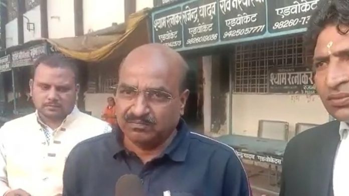 इंदौर वकील धमकी
