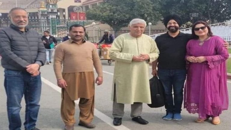 जावेद अख्तर गए पाकिस्तान, ‘सभी मूर्तियों को हटा… केवल अल्लाह का नाम रहेगा’ वाले फैज फेस्टिवल में: नेटीजेंस ने कहा- वहीं रख लो, बदले में देंगे आटा