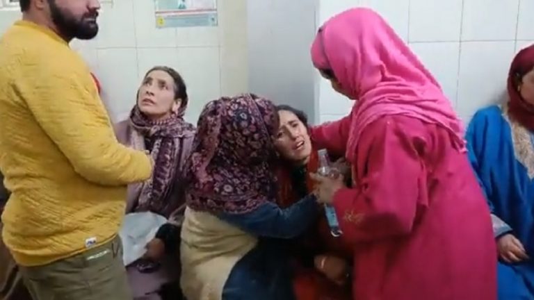 घाटी में बहा एक और कश्मीरी पंडित का खून, बालाकोट एयर स्ट्राइक की बरसी के दिन संजय शर्मा को मार डाला: सिक्योरिटी गार्ड का करते थे काम