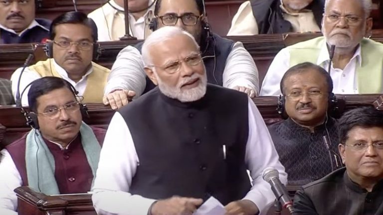 ‘नेहरू सरनेम से इतनी क्या शर्मिंदगी कि उसे रखने से डरते हो’: गाँधी परिवार पर PM मोदी का निशाना, कहा- 90 बार चुनी हुई सरकारों को बर्खास्त किया