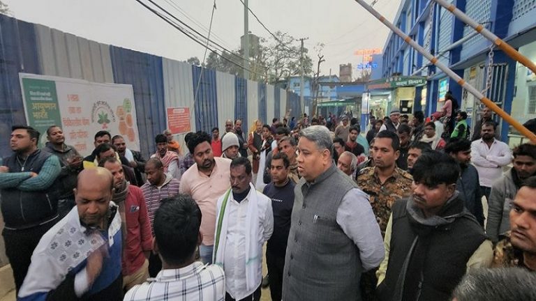 BJP नेता वीरेंद्र शर्मा को जनता ने जिता दिया, हारे हुए उम्मीदवार महफूज अंसारी ने मरवा दिया: बिहार में दिन-दहाड़े मुखिया की हत्या; अंजुम, फरहान, इश्तियाक धराए