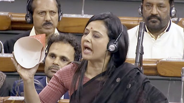 माफ़ी माँगने की बजाए ‘Patriarchy’ पर ठीकरा फोड़ रहीं MP महुआ मोइत्रा, संसद में कहा था ‘हरामी’: भाजपा ने पूछा – अपने सांसद पर कार्रवाई करेंगी ममता बनर्जी?