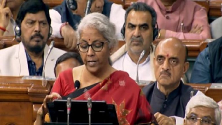 80 करोड़ को मुफ्त राशन, 47.8 करोड़ के जनधन खाते: निर्मला सीतारमण ने बताया भारत 9 सालों में बना 5वीं सबड़े बड़ी अर्थव्यवस्था, ₹1.97 लाख हुई प्रति व्यक्ति आय
