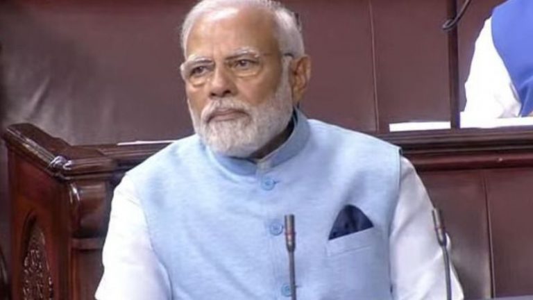 प्लास्टिक की खराब बोतलों से बनी जैकेट पहन कर संसद पहुँचे PM मोदी, Indian Oil ने किया था गिफ्ट: जानिए क्या है इसकी खासियत, सशस्त्र बलों को भी मिलेगी
