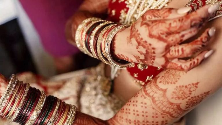 ‘तू मेरी नहीं… तो तुझे किसी और की भी नहीं होने दूँगा’ – यासीन ने गर्दन पर ब्लेड रख बोला और काट डाला